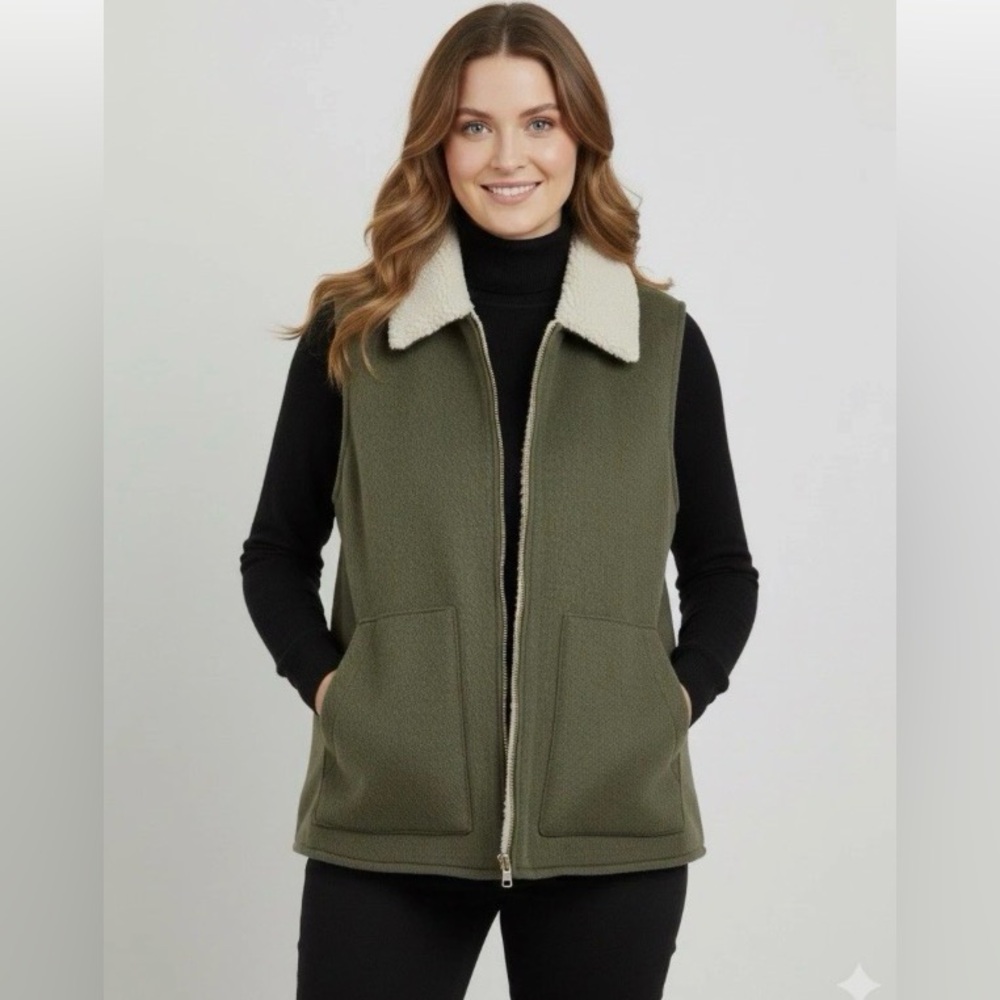 Sanctuary Women's Sherpa Lined Soft Warm Cozy Vest
Olive Size L
